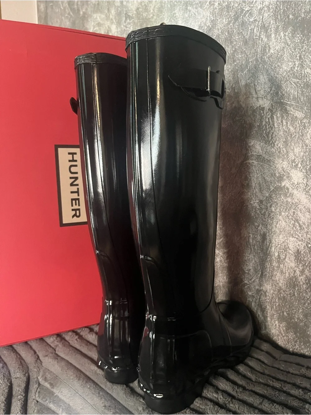 Hunter Women's Gloss Black Tall Rain Boots Sz 7 New in Box